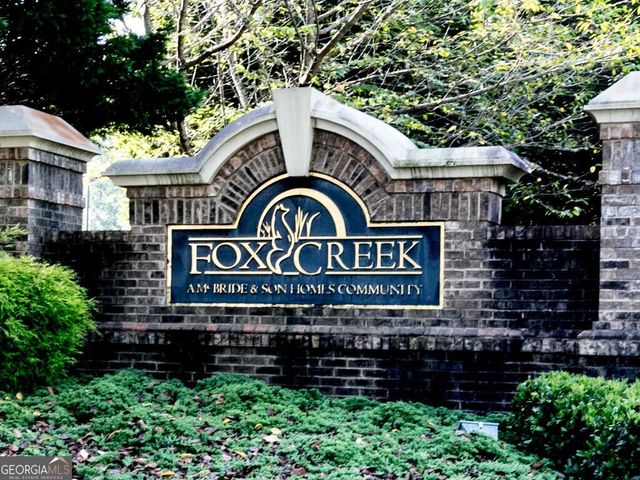 530 Fox Creek Crossing, Woodstock, GA 30188