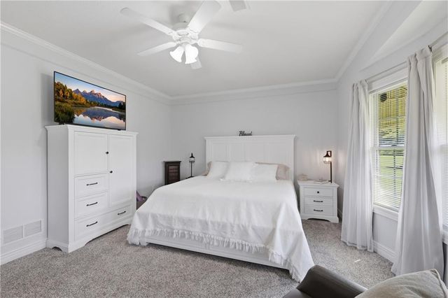 2819 NE Sonora Valley Drive, Blue Springs, MO 64014