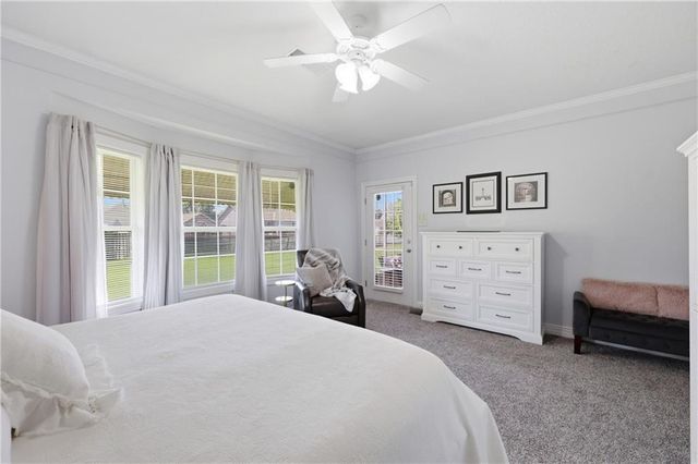 2819 NE Sonora Valley Drive, Blue Springs, MO 64014
