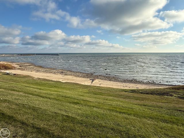 5747 Main Street, Lexington, MI 48450