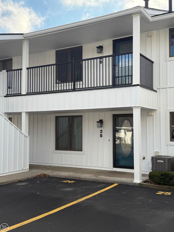 5747 Main Street, Lexington, MI 48450