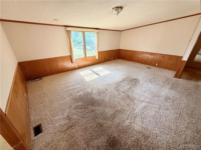 6220 Corwin Station, Newfane, NY 14108