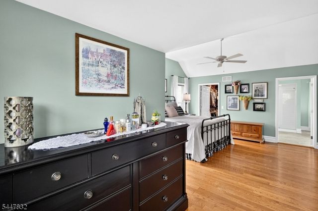 6 Bluebird Way, Raritan Boro, NJ 08869