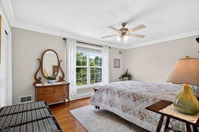 6 Bluebird Way, Raritan Boro, NJ 08869