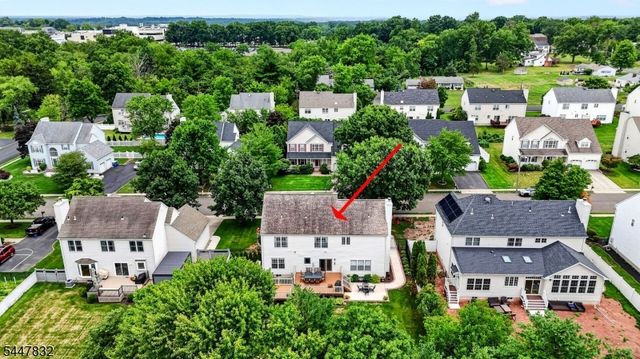 6 Bluebird Way, Raritan Boro, NJ 08869