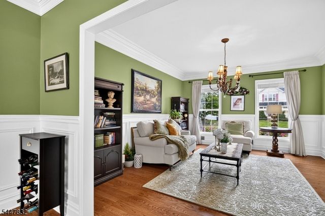 6 Bluebird Way, Raritan Boro, NJ 08869