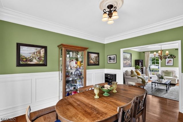 6 Bluebird Way, Raritan Boro, NJ 08869