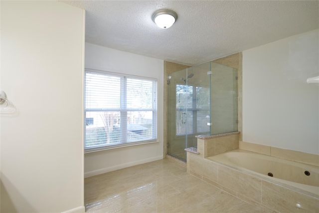 3211 Double Lake Drive, Missouri City, TX 77459