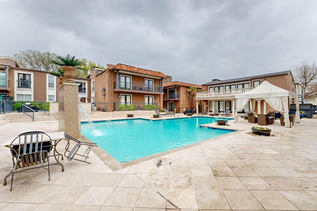 5916 Sandhurst Lane 234, Dallas, TX 75206