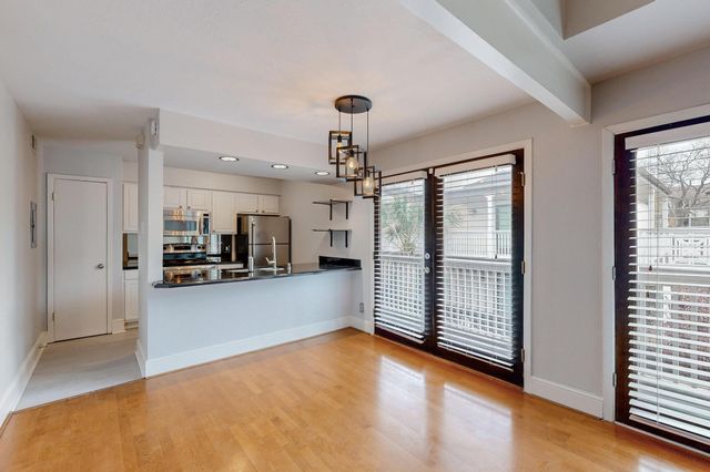 5916 Sandhurst Lane 234, Dallas, TX 75206
