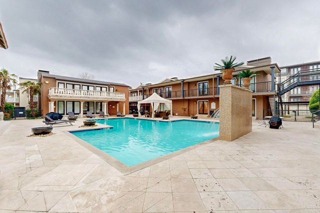 5916 Sandhurst Lane 234, Dallas, TX 75206