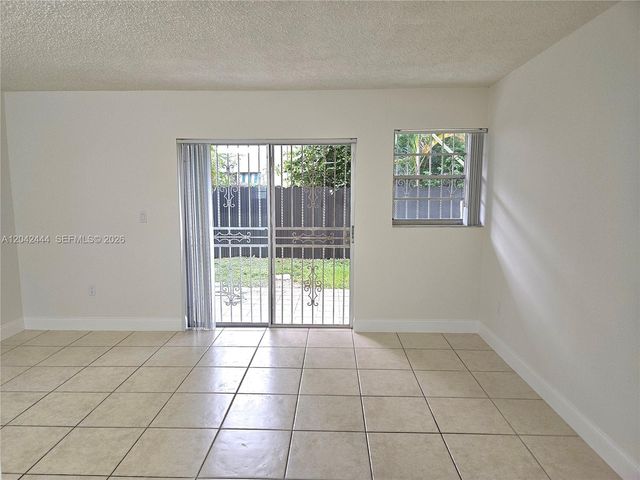 11071 NW 7th Street 10415, Miami, FL 33172