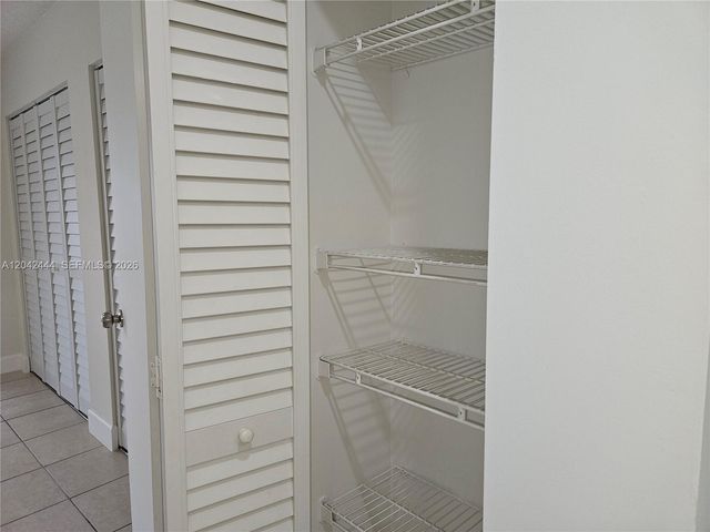 11071 NW 7th Street 10415, Miami, FL 33172