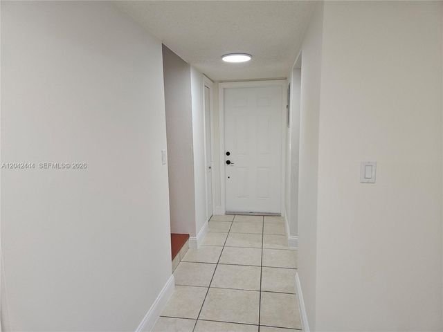 11071 NW 7th Street 10415, Miami, FL 33172