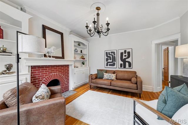 1831 Victor Street, St Louis, MO 63104