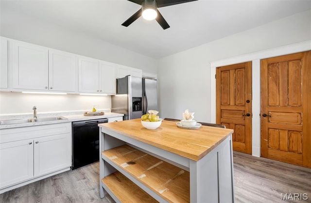 1831 Victor Street, St Louis, MO 63104