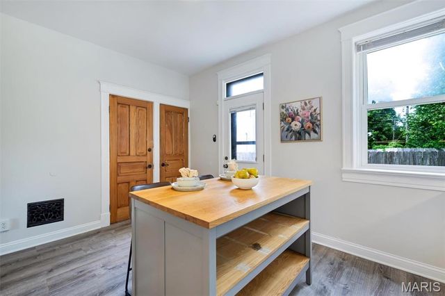 1831 Victor Street, St Louis, MO 63104