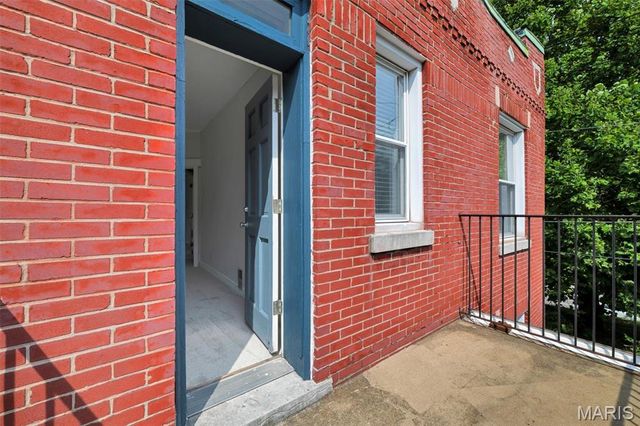 1831 Victor Street, St Louis, MO 63104