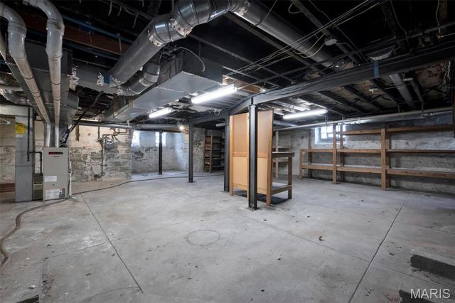 1831 Victor Street, St Louis, MO 63104