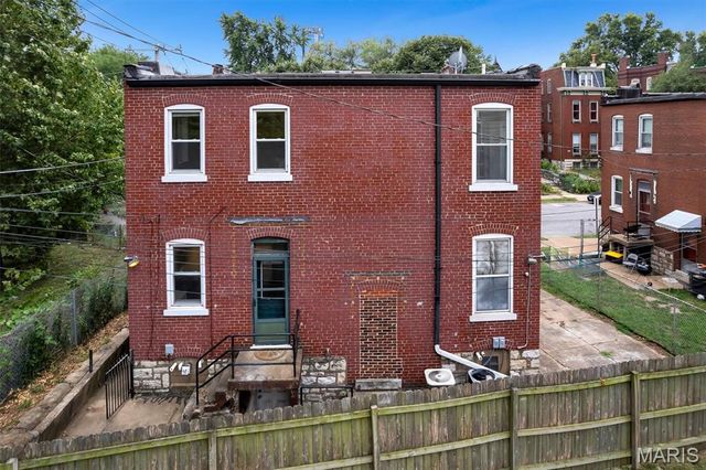 1831 Victor Street, St Louis, MO 63104