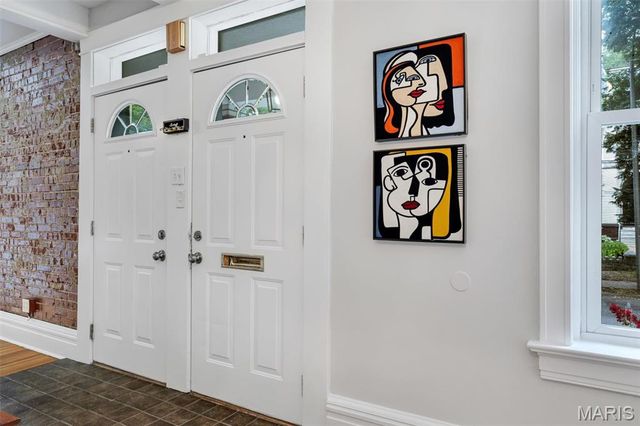 1831 Victor Street, St Louis, MO 63104