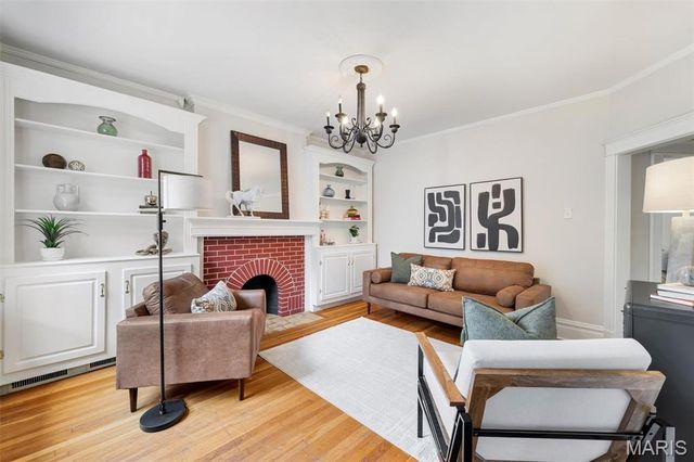 1831 Victor Street, St Louis, MO 63104