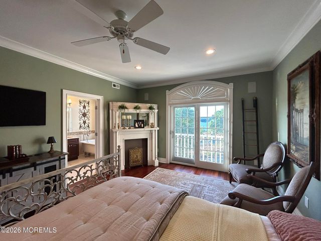 11 Wharf Avenue 3, Red Bank, NJ 07701