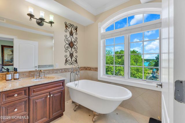 11 Wharf Avenue 3, Red Bank, NJ 07701