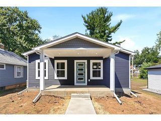 537 N Pearl Street, River Falls, WI 54022