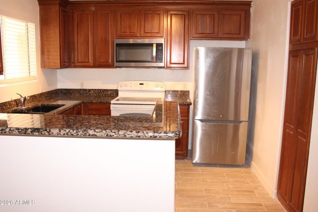 11375 E SAHUARO Drive 1031, Scottsdale, AZ 85259