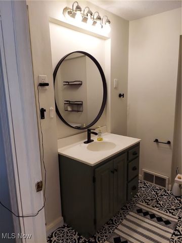 2954 Morrison Street, Akron, OH 44312