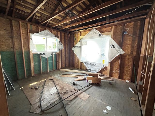 818 Hollywood Avenue, Dallas, TX 75208