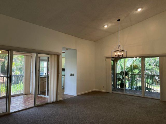 6622 Via Regina, Boca Raton, FL 33433