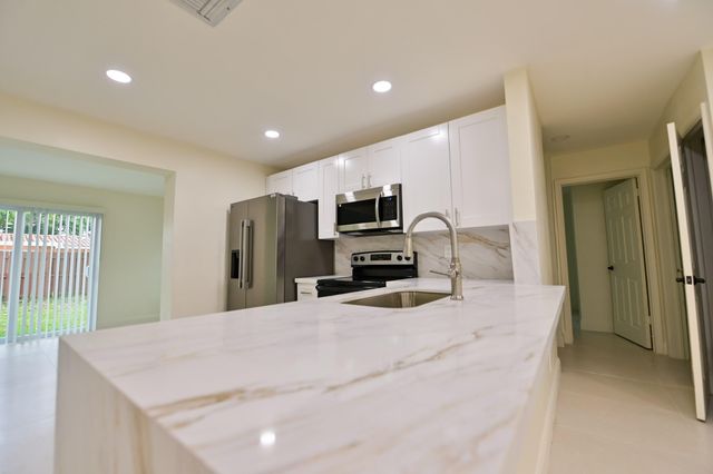 2781 SW 47th Street, Dania Beach, FL 33312