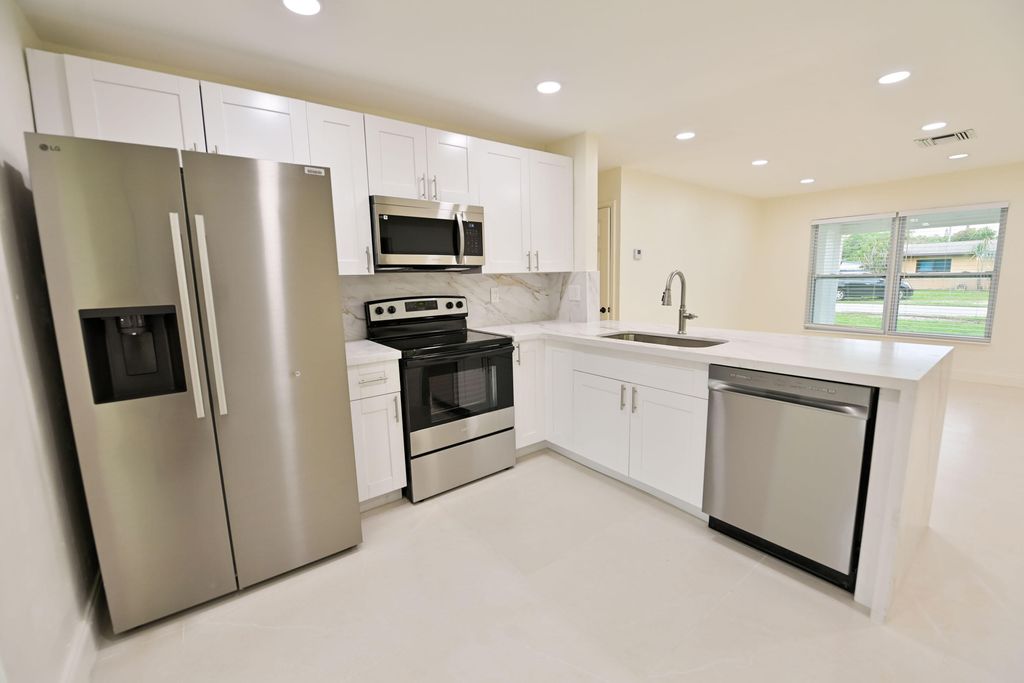 2781 SW 47th Street, Dania Beach, FL 33312