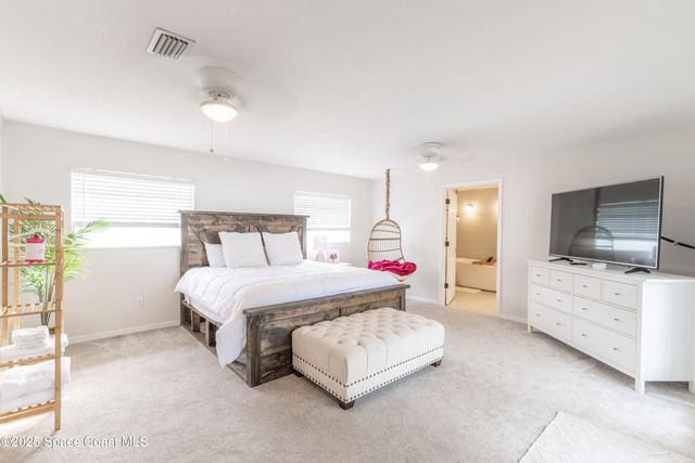 530 Prelude Street NW, Palm Bay, FL 32907