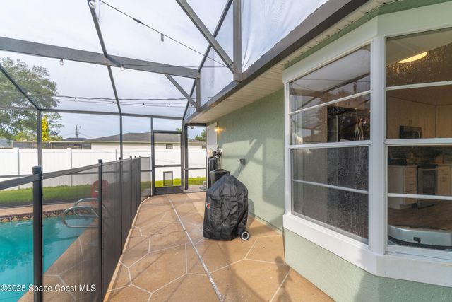 530 Prelude Street NW, Palm Bay, FL 32907