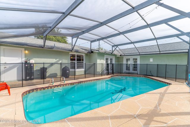 530 Prelude Street NW, Palm Bay, FL 32907