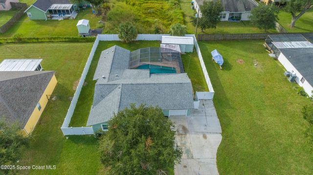 530 Prelude Street NW, Palm Bay, FL 32907