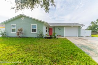 530 Prelude Street NW, Palm Bay, FL 32907