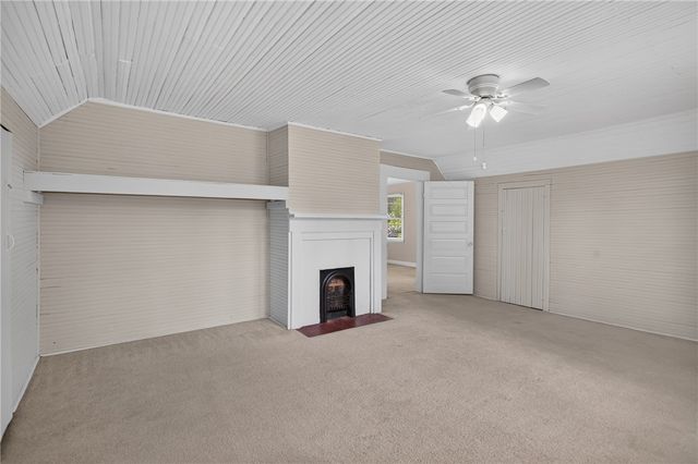 302 Gassaway Street, Central, SC 29630