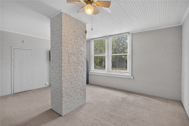 302 Gassaway Street, Central, SC 29630