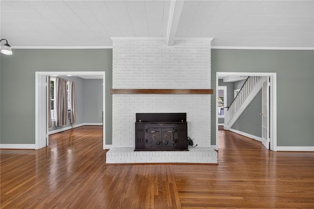 302 Gassaway Street, Central, SC 29630