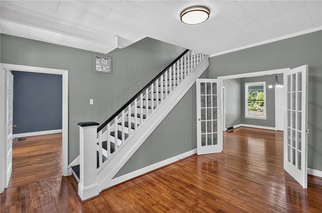 302 Gassaway Street, Central, SC 29630