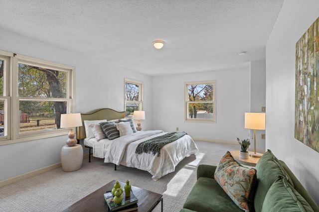 10524 Xerxes Avenue S, Bloomington, MN 55431