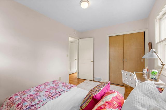 10524 Xerxes Avenue S, Bloomington, MN 55431