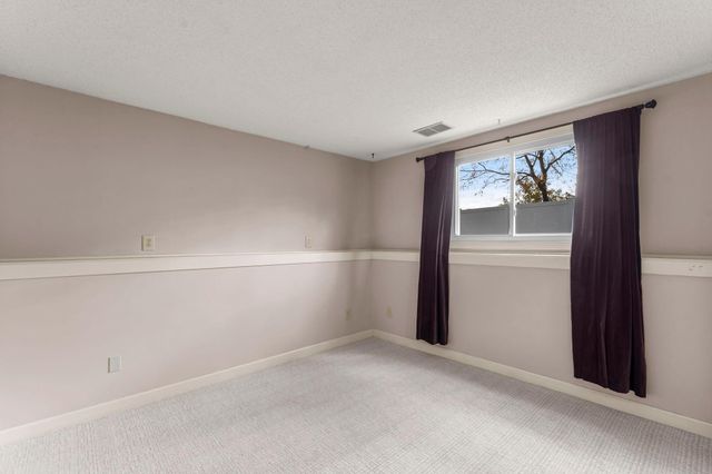 10524 Xerxes Avenue S, Bloomington, MN 55431