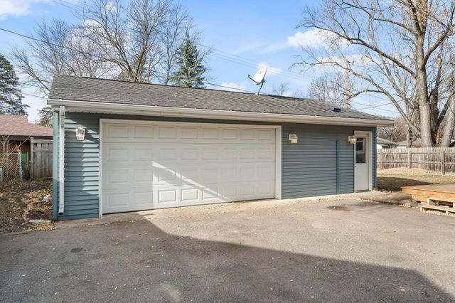 10524 Xerxes Avenue S, Bloomington, MN 55431