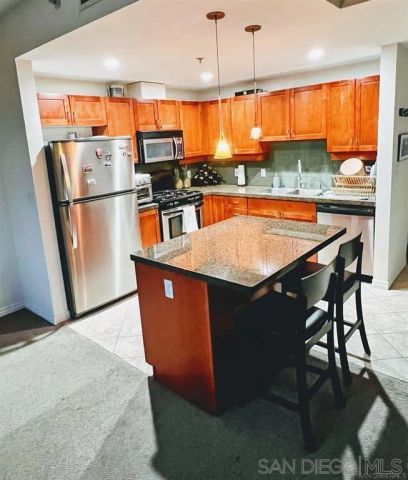 1240 India 517, San Diego, CA 92101