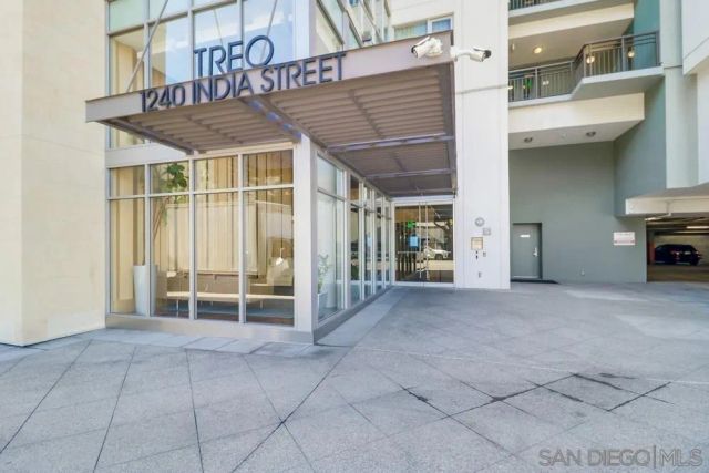 1240 India 517, San Diego, CA 92101